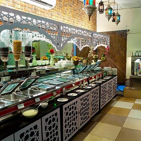 Rose Palace Hotel Lahore Exterior photo